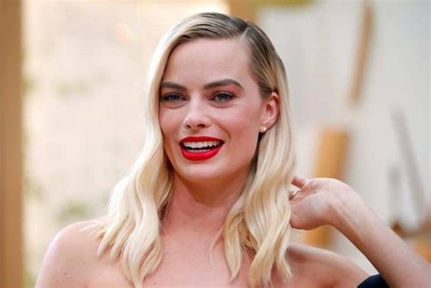 margot robbie nudo|Margot Robbie Shares Why She Agreed To A Full